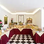 Palazzo Dei Priori Hotell 4*