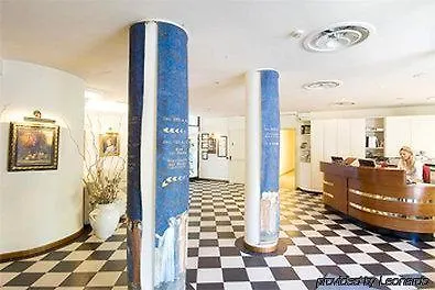 Palazzo Dei Priori 4*